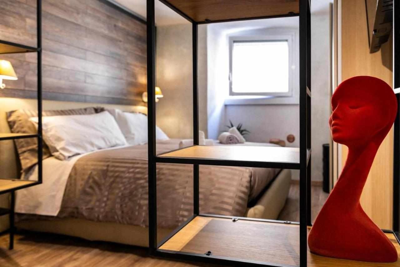 La Casa Dello Stilista Apartment Brescia Luaran gambar